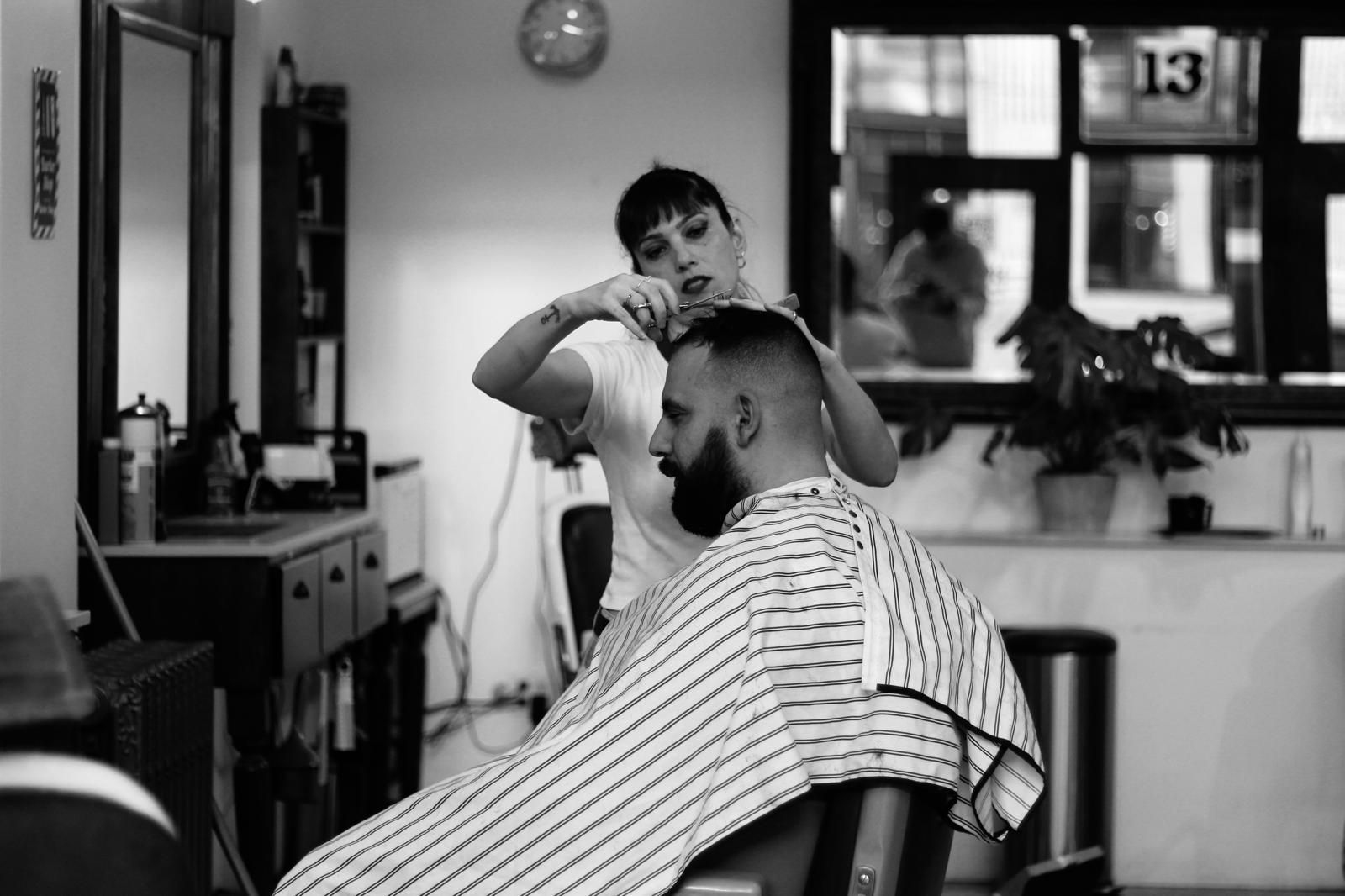 Alice Cocco precision cut — black and white